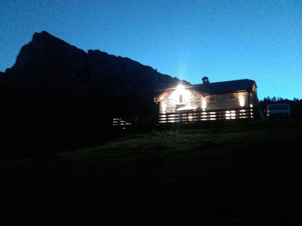 Malga Giau Hotel San Vito di Cadore Eksteriør billede